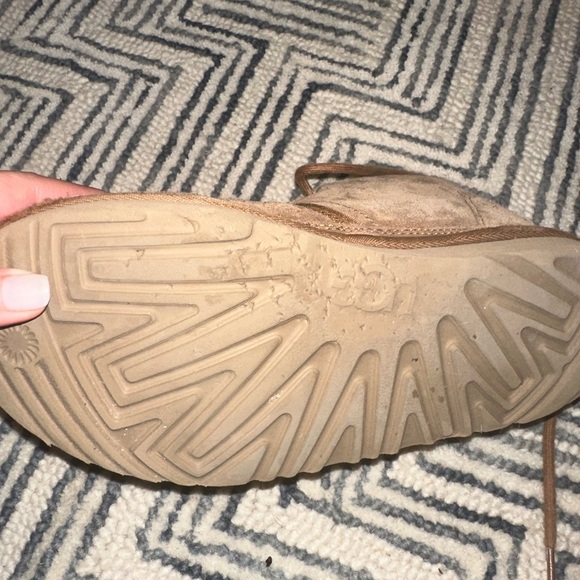 Neumel Ugg - Picture 6 of 6